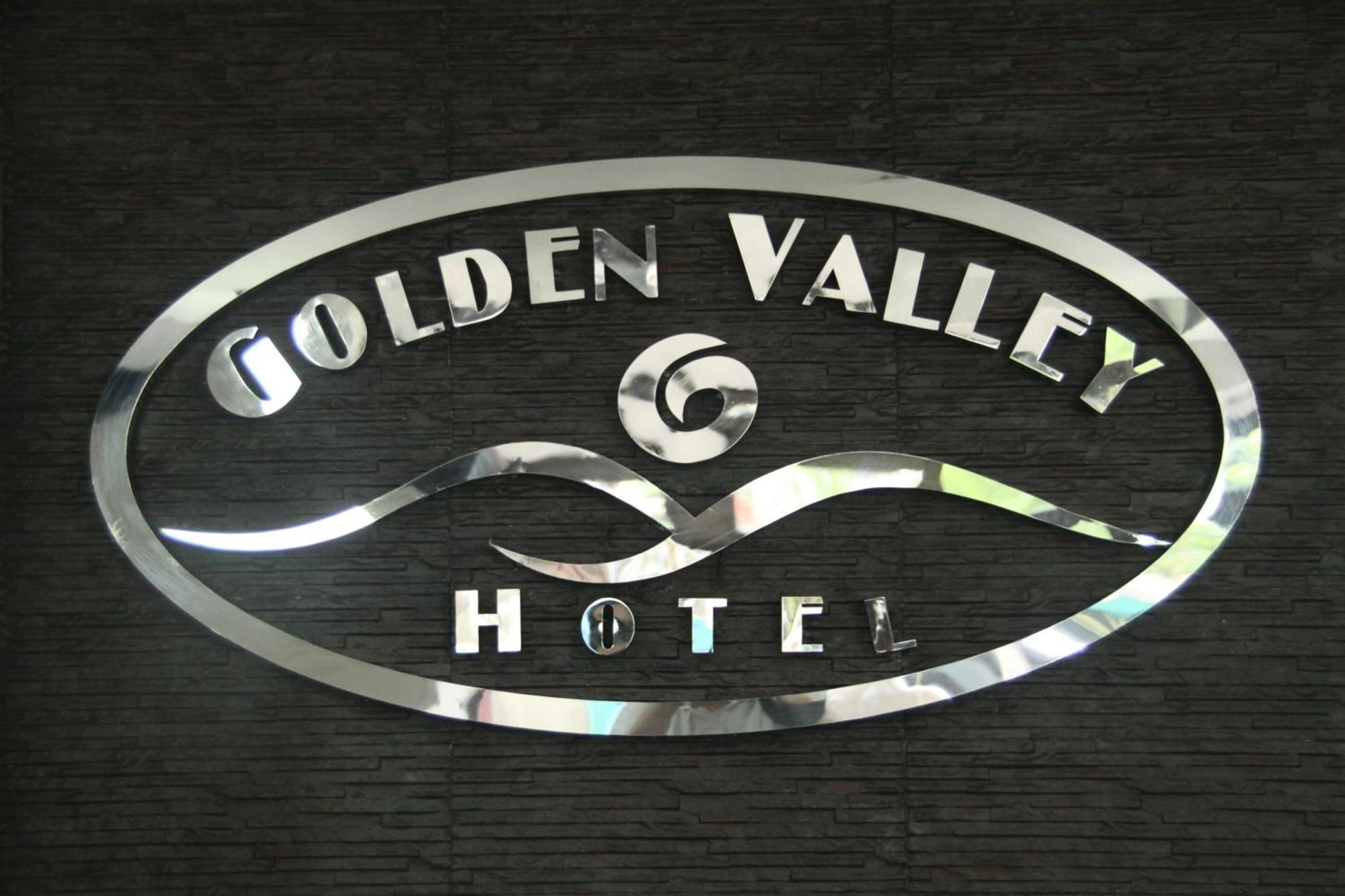 Golden Valley Hotel Cebu Exterior photo